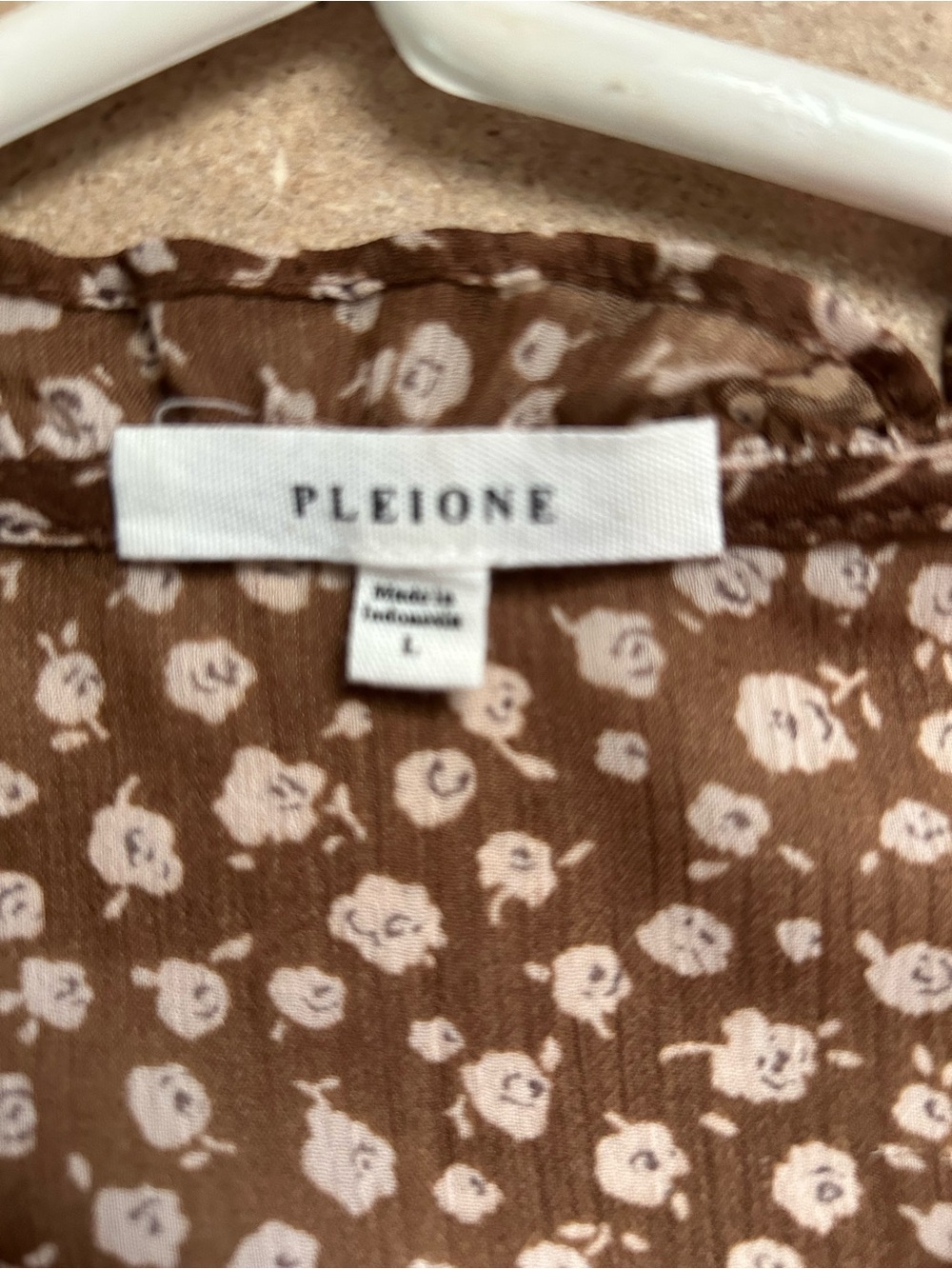 Sheer Brown Floral Button-Front Blouse - Picture 6 of 6